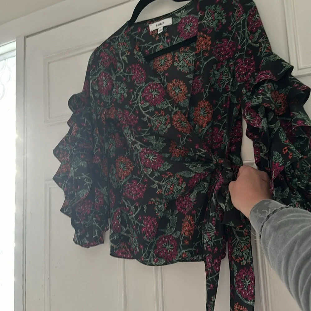 LIKELY RUFFLE TOP - Picture 3 of 12